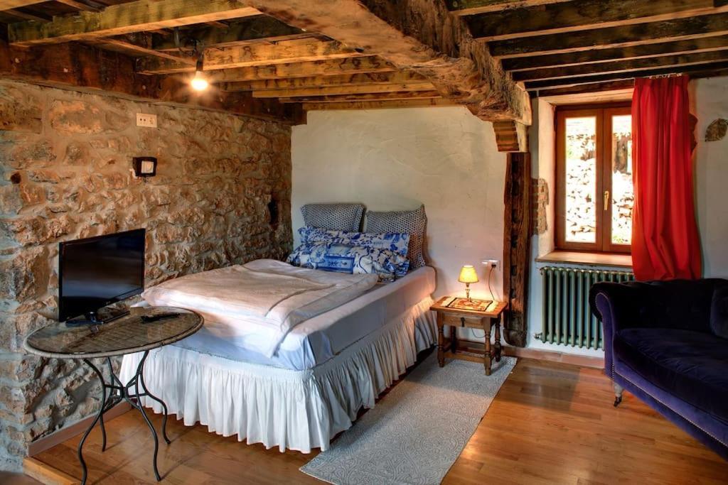 El Nido De La Golondrina Villa Llanes Exterior photo